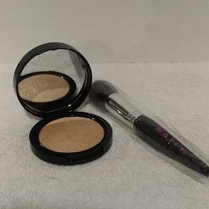 Mally Highligher and Brush